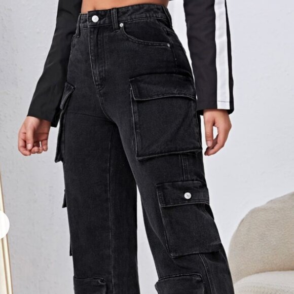 Shein High Waisted Flap Pocket Cargo Jeans - Picture 4 of 4